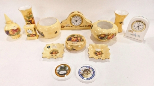 Various Aynsley, Orchard Gold items, vase, carriage clock, 20cm high, mantel clock, lidded jar, various other items, etc. (a quantity)