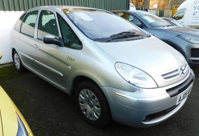 A Citroen Picasso, Registration AJ05 WKY, petrol, four door, silver, MOT expired June 2019, one key, last known mileage June 2018 45,403. - 3