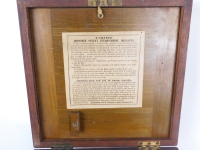 An Elliott Brothers Steam Engine Indicator, with accessories in a wooden chest by Elliott Bros, London. - 3