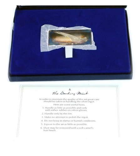 A Danbury Mint Concord January 21st 1976 silver ingot, in presentation case.