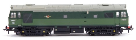 A Bachmann Branchline OO gauge Class 25/2 diesel locomotive, BR green, 32-411.
