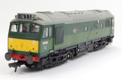 A Bachmann Branchline OO gauge Class 25/2 diesel locomotive, BR green, 32-411. - 2