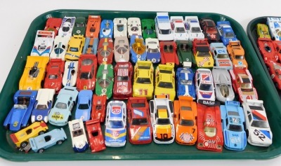 Corgi, Matchbox and other diecast motor racing and stock cars, further vehicles, etc. (2 trays) - 2