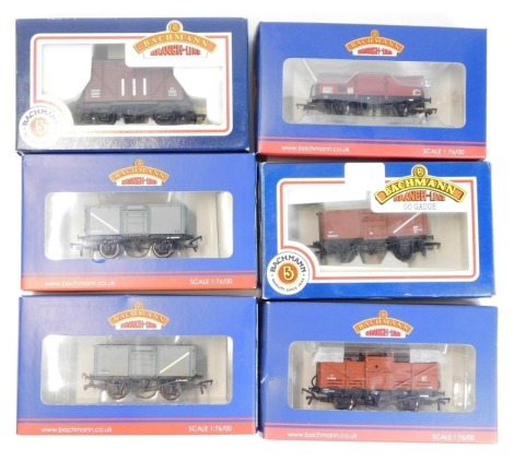 Bachmann OO gauge diecast wagons, all boxed. (6)