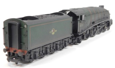 A Bachmann Branchline OO gauge Gresley A4 locomotive Walter K Whigham, 60028, BR green, 4-6-2, in a Gresley A4 locomotive box. - 3