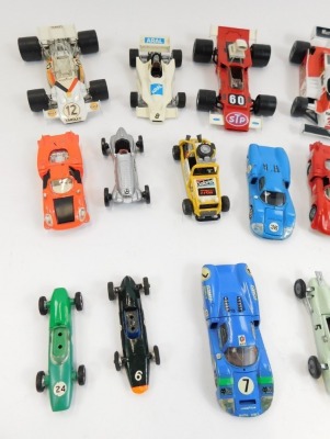 Dinky Polistil and other diecast and plastic racing cars, various scales. (a quantity) - 2