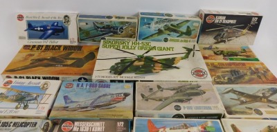 Airfix models of military fighter planes and a helicopter, scale 1:72, all boxed. (1 box) - 2