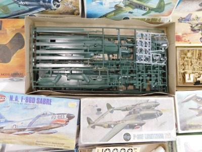 Airfix models of military fighter planes and a helicopter, scale 1:72, all boxed. (1 box) - 6