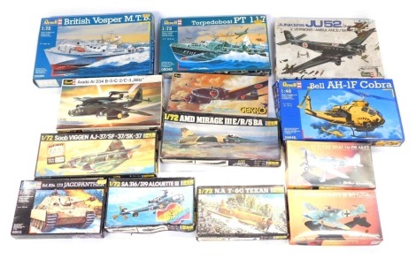 Heller and Revell models of aeroplanes and tanks, all boxed. (1 box)