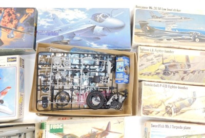 Hasgewa, Tamiya and other models of fighter aircraft, bombers and a motorbike, all boxed. (1 box) - 2