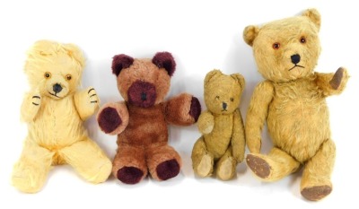 Four Teddy Bears, to include a Pedigree mohair Teddy Bear with felt pads. (4)