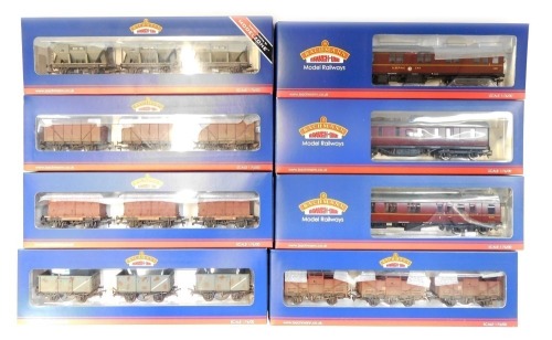 Bachmann Branchline OO gauge rolling stock, to include 39-502A BR MkI SLSTP sleeping car 2nd Class maroon, 34-325B 50ft parcels van BR maroon, 37-500Y set of 24 ton hopper wagons, BR grey, iron ore (weathered), 37-9A2 set of conflats, BR Bauxite with BD c