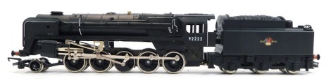 A Hornby OO gauge Class 9F locomotive, BR black, 92222, 2-10-0, R330.