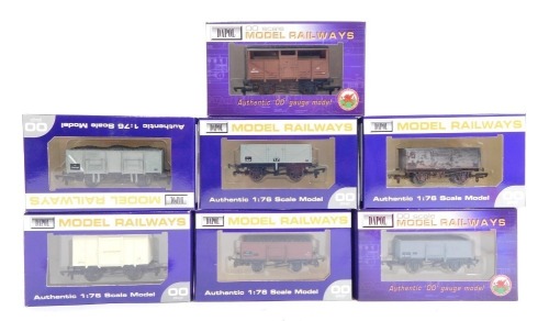 Dapol rolling stock, comprising B358 BR 13 ton high steel wagon, B691 high steel goods wagon, A006 unpainted one door vent van, A002 unpainted seven plank open, B769 21 ton steel mineral wagon. B706 16 ton wagon, grey (weathered), and B501 BR cattle wagon