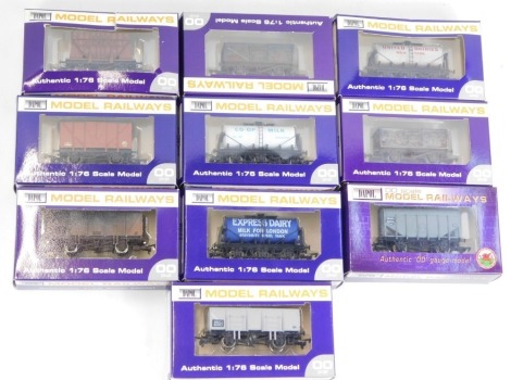 Dapol OO gauge rolling stock, to include B27 Balk Cement Presflo, B706 16 ton Mineral weathered grey, B654 Co-op Milk six wheel tanker, B631AW nine plank BR, etc. (10)