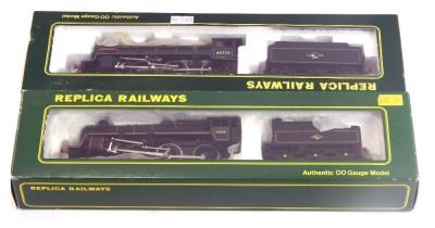 Replica Railways OO gauge locomotives, comprising British Rail Standard Class 4, 75019, BR lined black, 4-6-0, and a Class B1 locomotive, Aribi, 61026, BR lined black, 4-6-0. (2)