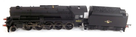 A Hornby OO gauge Class 9F locomotive, with Crosti Boiler, 92023, BR black, 2-10-0, R3274.