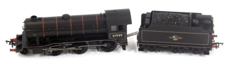 A Bachmann Branchline OO gauge Class K3 locomotive, 61949, BR lined black late crest with stepped tender, 2-6-0, 32-277.