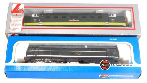 Lima and Airfix OO gauge diesel locomotives, Comp Lima Class 55 Deltic The Black Watch, No D90153, BR two tone green, limited edition run No 254/650 and Airfix Diesel locomotive, BR green, D5531.