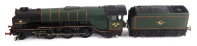 A Bachmann Branchline OO gauge Class A1 Great Central locomotive, 60156, BR lined green late crest, 4-6-2, with riveted tender, 32-556.