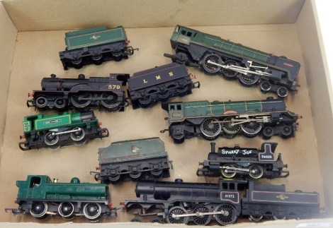 A group of Hornby OO gauge locomotives and tenders, all in varying states of repair and with missing parts, including 61572, Smokey Joe 56025, Princess Elizabeth, Britannia, King George V, and LMS 579. (a quantity)