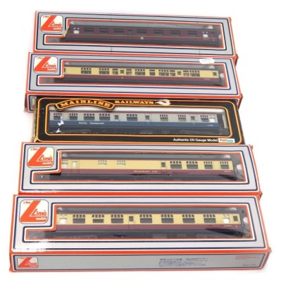 A group of Lima and Mainline Railways OO gauge coaches, comprising Mainline Railways Buffet Restaurant Car W1652, and four Lima coaches, 5335, 5321, 5332 and 5331, boxed. (5)