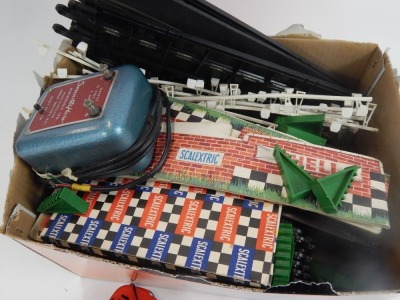 Scalextric, to include track, barriers, two Tri-Ang Scalextric cars, Cooper Austin MMC66 and a Lotus MMC67. (1 box) - 2