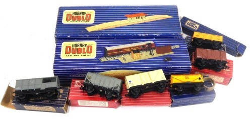 A group of Hornby OO gauge railway, including a TPO Mail Van set, incomplete, a DI Island Platform, a Southall wagon, a DI tank wagon Shell Lubricating Oil, 20 ton bulk grain wagon (x2), a yellow United Glass Bottle wagon, and a 40 ton bogie well wagon, b