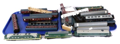 A Bachmann OO gauge diesel locomotive D20, Lima diesel locomotive Alycidon D9009, and a Hornby diesel locomotive D7063, and a quantity of OO gauge carriages. (3 trains and 2 trays)