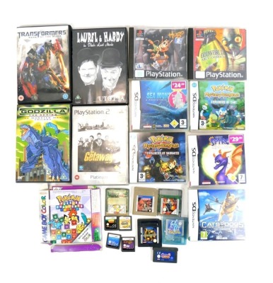 Gameboy Nintendo DS and PC Games, to include Spyro, Gameboy Aliens and Gremlins, Asteroids, Pokemon Crystal Version, all loose without boxes, various empty games boxes, etc. (a quantity)