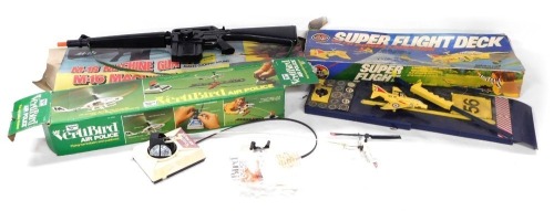 Auctioneer announce - withdrawn pre sale by vendor.A plastic machine gun, an Airfix Super Flight Deck, and a Verti-Blind Air Police Aircraft, boxed. (3)