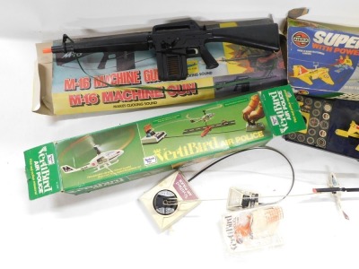 Auctioneer announce - withdrawn pre sale by vendor.A plastic machine gun, an Airfix Super Flight Deck, and a Verti-Blind Air Police Aircraft, boxed. (3) - 2