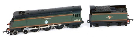 A Hornby OO gauge locomotive Lord Beaverbrook, British Rail green livery, 4-6-2, 34054, R310, boxed.