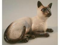 A Beswick figure of a Siamese cat