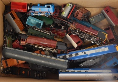 Hornby OO gauge rolling stock, locomotives, and tenders, comprising Duchess of Southerland partial locomotive, Pullman coaches, a Hornby Thomas The Tank Engine locomotive, Intercity carriage, Hornby LMS Duke of Southerland, etc. (1 box, AF) - 2