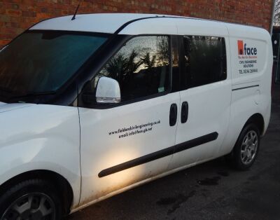 A 2022 Fiat Doblo 16v TECNICO MAXI MT Van with Side Windows, registration YN22 HGP. NB. VAT is payable on the hammer price of this lot in addition to the Buyer's Premium. - 3