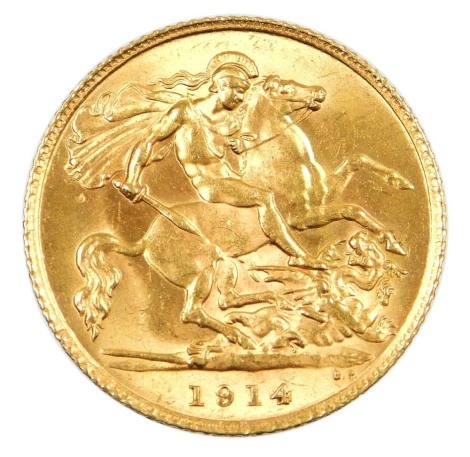 A George V half gold sovereign, dated 1914, 4g.