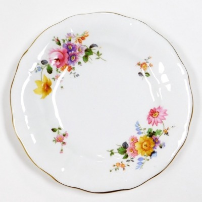 A Royal Crown Derby porcelain Derby Posies pattern part dinner, coffee and tea service, comprising two tureens and covers (AF), six dinner plates, five side plates, various oval dishes, sugar bowl, meat jug, coffee cups and saucers, teacups and saucers, s - 2