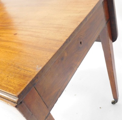 A Victorian mahogany Pembroke table, with single frieze drawer, raised on tapering square legs, brass capped on castors, 72cm high, 89.5cm wide, 52cm deep, 103cm extended. - 3