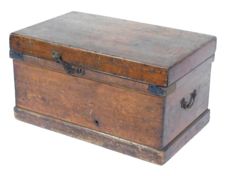 A pine chest, containing carpenter's tools, vices, etc, chest 43cm high, 78cm wide, 47cm deep.