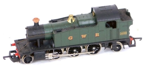 A Lima OO gauge tank locomotive, GWR green livery, 2-6-2, 4589.