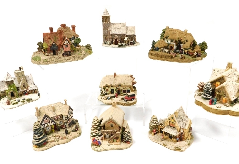 A group of Lilliput Lane, to include Oakwood Smithy, musical All I Want for  Christmas, musical