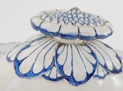 A Wedgwood early 19thC Cream Ware soup tureen cover and stand, painted in blue and white, with a floral finial and scrolling handles, impressed marks, 35cm wide. - 4