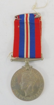 A WWII War Service Medal 1939-45, with ribbon, boxed. - 2