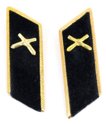 A Soviet Artillery Missile Defence Ordnance Officer collar tab, circa 1980s, obsolete.