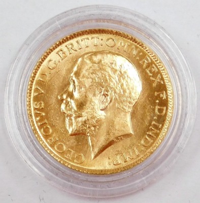 A George V full gold sovereign, dated 1925, 8g, boxed, with outer packaging. - 3