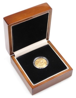 A George V full gold sovereign, dated 1918, The Only Sovereign Struck at the Royal Mint in Bombay, 8g, in fitted box with outer packaging.