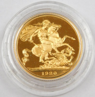 An Elizabeth II gold full sovereign, 1980, 8g, with Royal Mint case and packaging. - 2