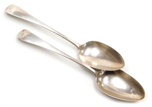 A pair of George III silver Old English pattern serving spoons, initial engraved, Thomas Wallis II, London 1797, 3.65oz.