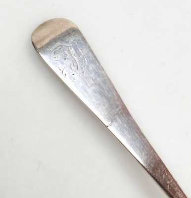 A George III silver Old English pattern serving spoon, initial engraved, Peter and Ann Bateman, London 1796, together with a pair of silver mustard spoons, 2.54oz. - 2